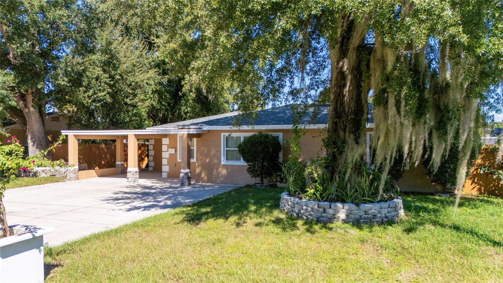 417 AVENUE G SE, Winter Haven, FL 33880