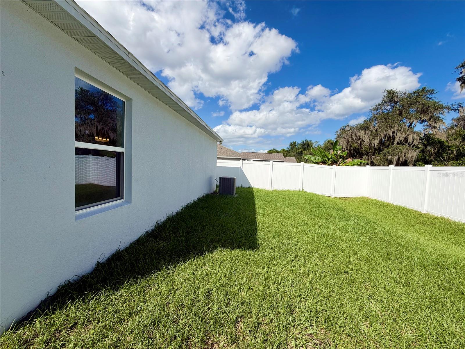 2021 CANTON PARK DRIVE, Winter Haven, FL 33881