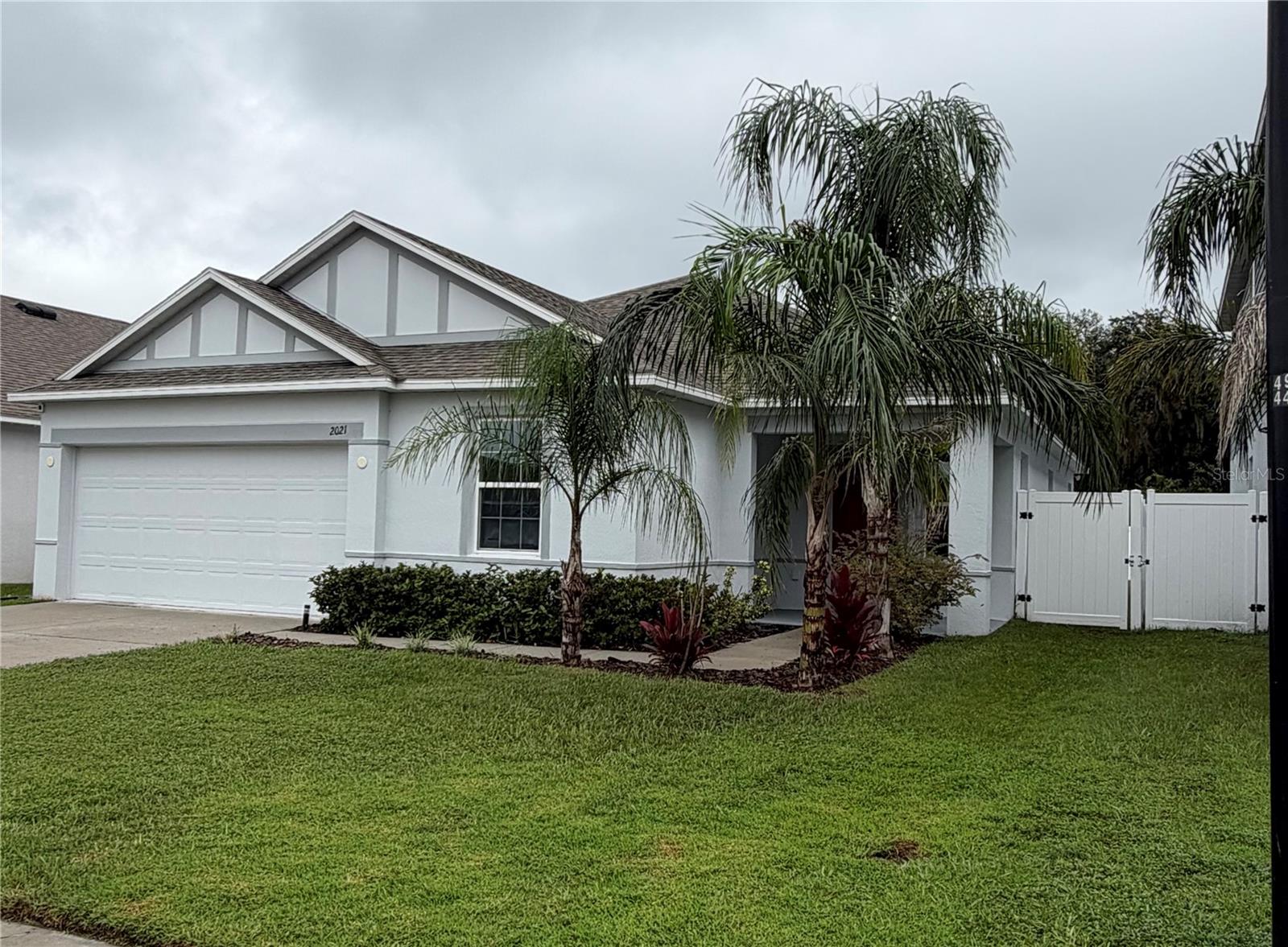 2021 CANTON PARK DRIVE, Winter Haven, FL 33881
