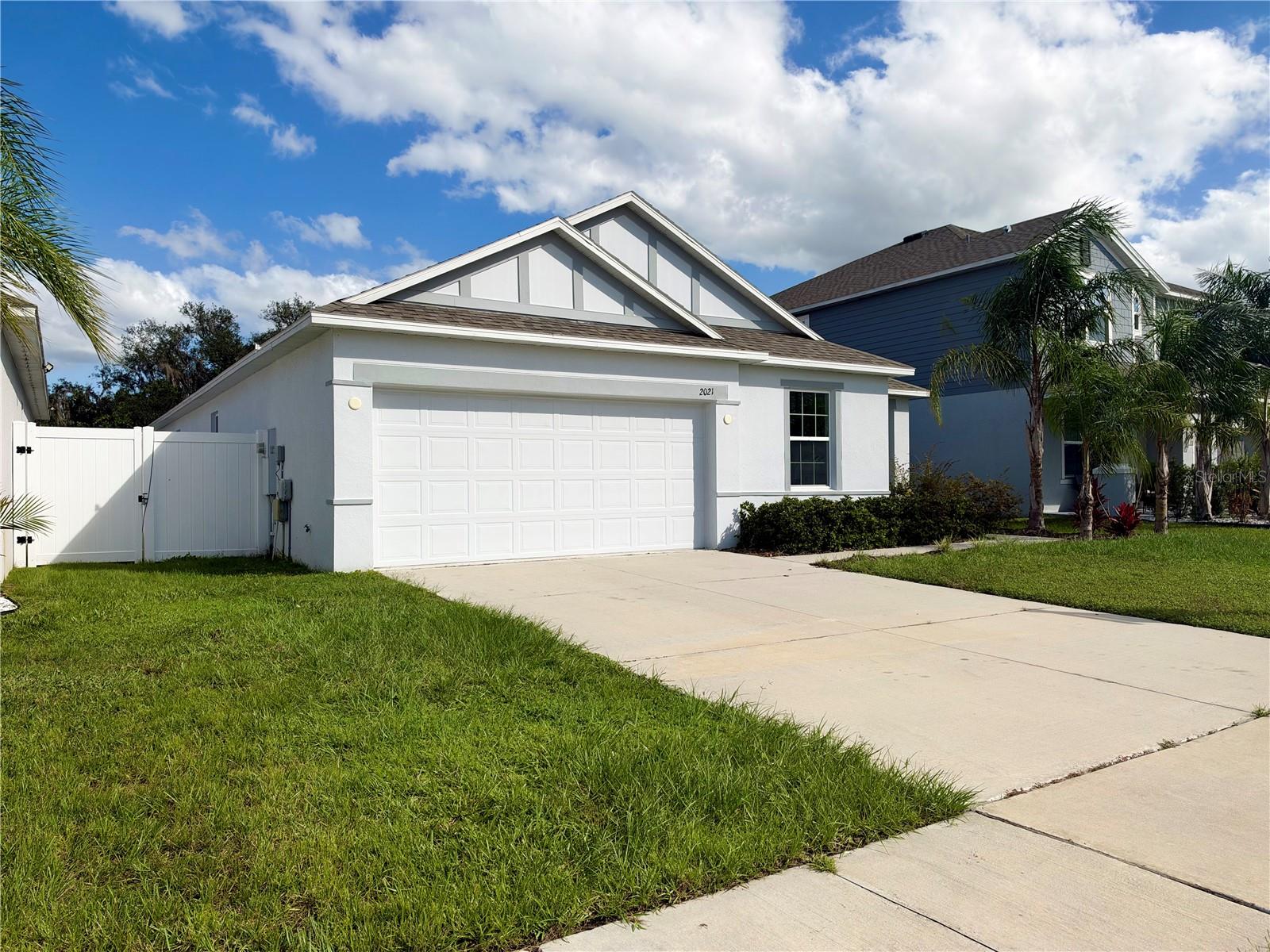 2021 CANTON PARK DRIVE, Winter Haven, FL 33881