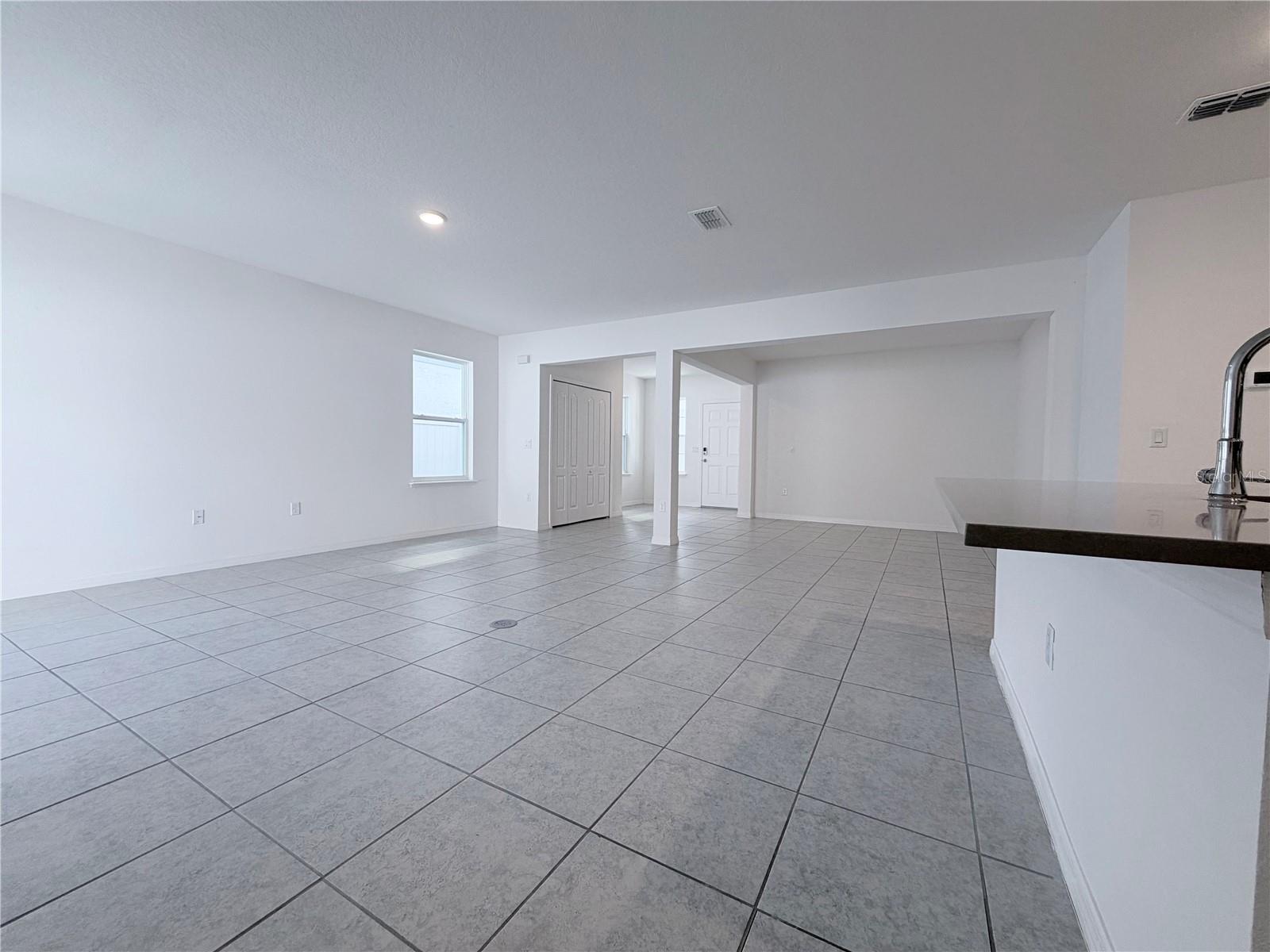 2021 CANTON PARK DRIVE, Winter Haven, FL 33881