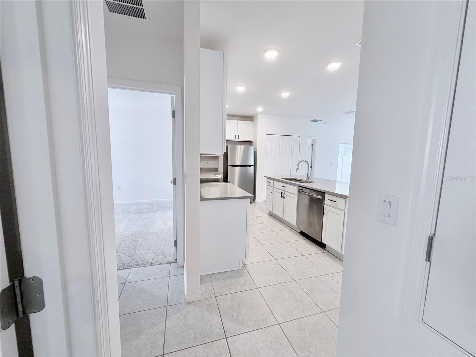 2021 CANTON PARK DRIVE, Winter Haven, FL 33881