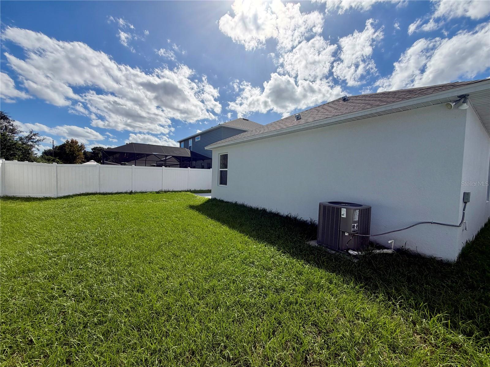 2021 CANTON PARK DRIVE, Winter Haven, FL 33881