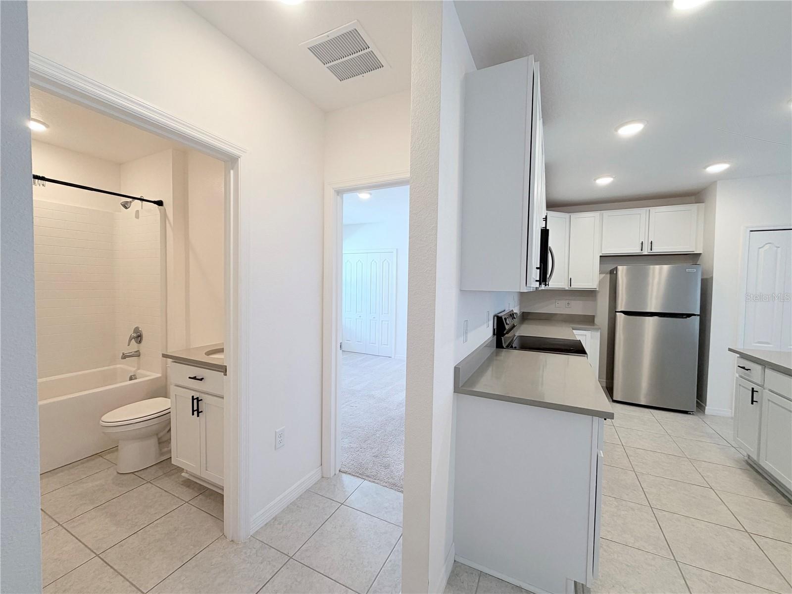 2021 CANTON PARK DRIVE, Winter Haven, FL 33881
