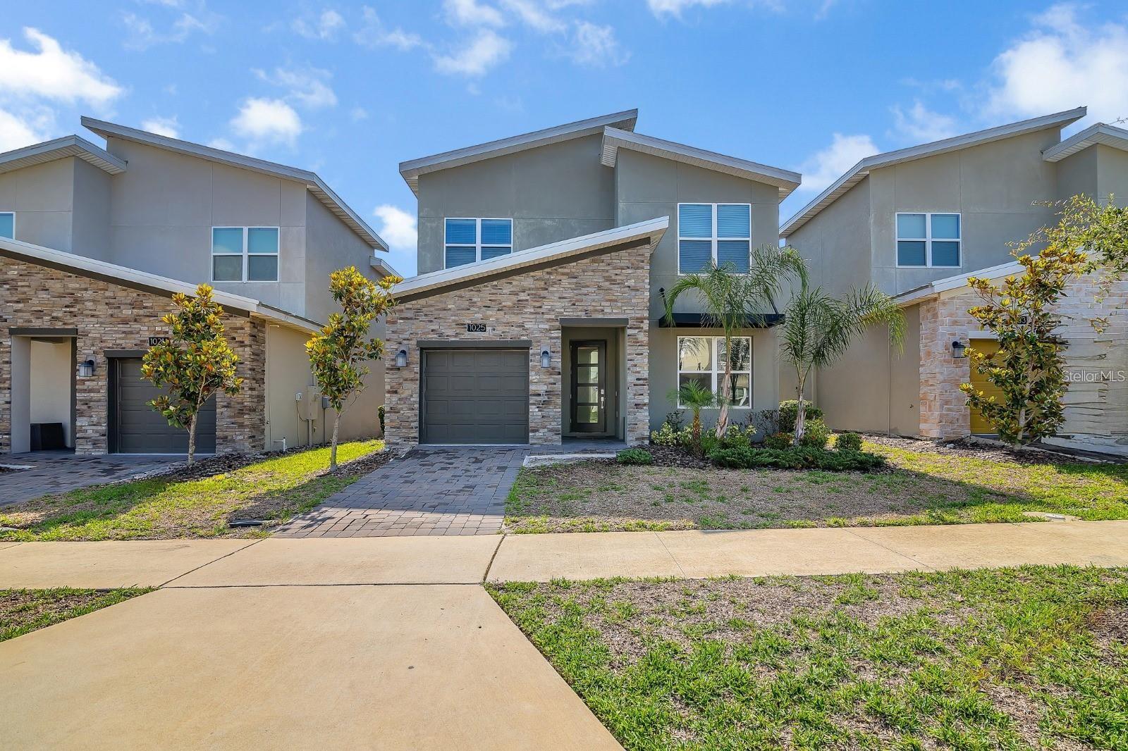 1025 LEADER STREET, Davenport, FL 33896 1025 LEADER STREET, Davenport, FL 33896