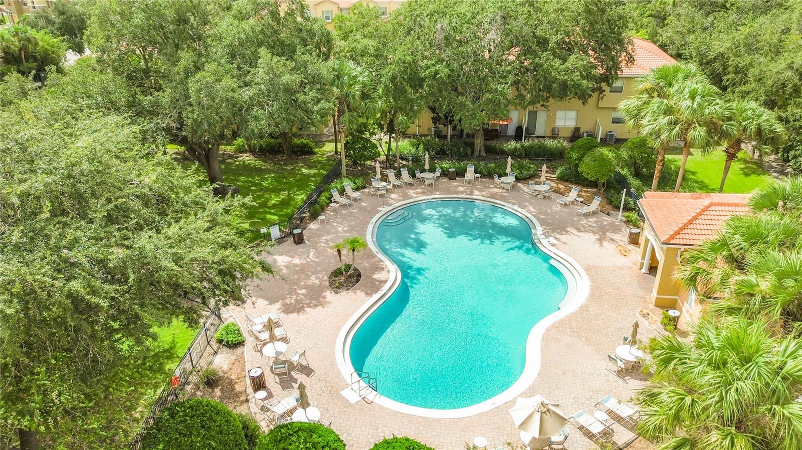Pool & Clubhouse