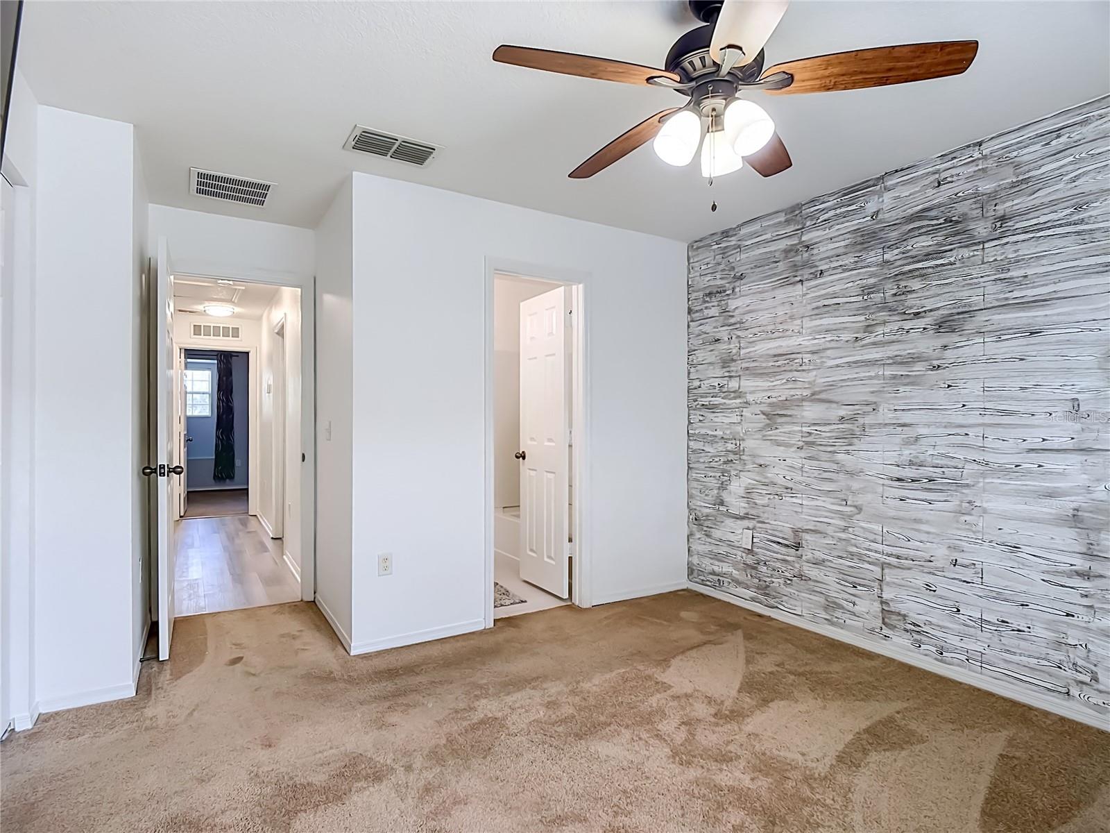 Primary Bedroom/Bath