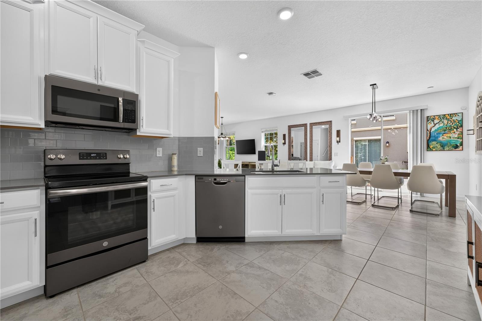 1359 SHINNECOCK HILLS DRIVE, Davenport, FL 33896
