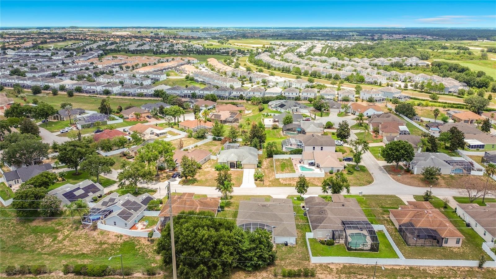 957 VIA BIANCA DRIVE, Davenport, FL 33896