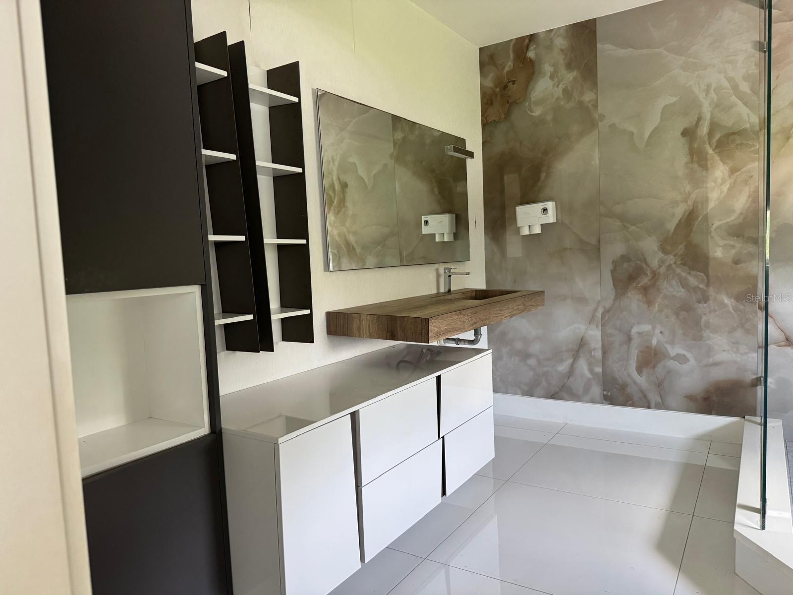 PRIMARY BATHROOM, SECOND FLOOR