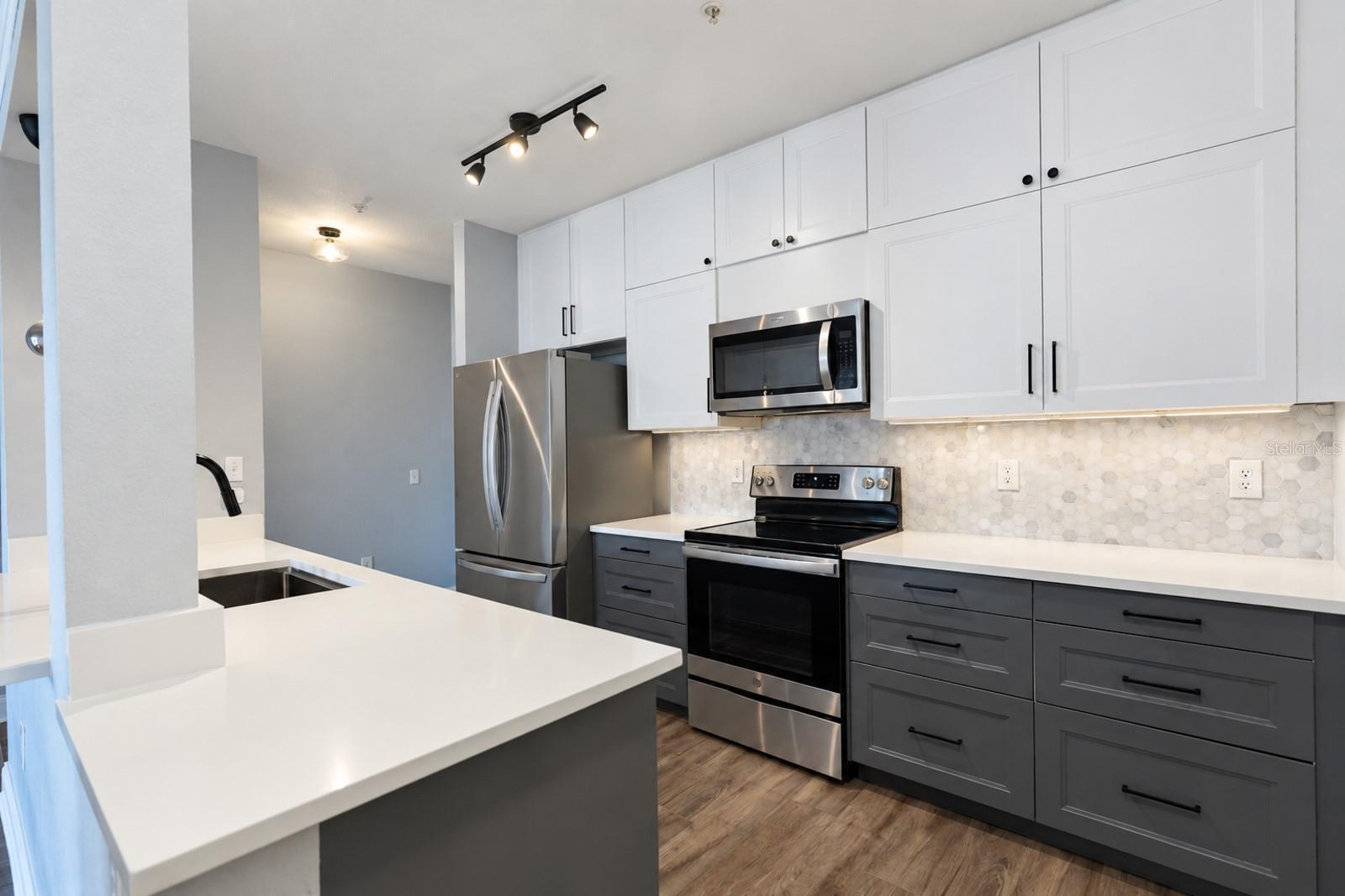201 LONGVIEW AVENUE, #202, Celebration, FL 34747