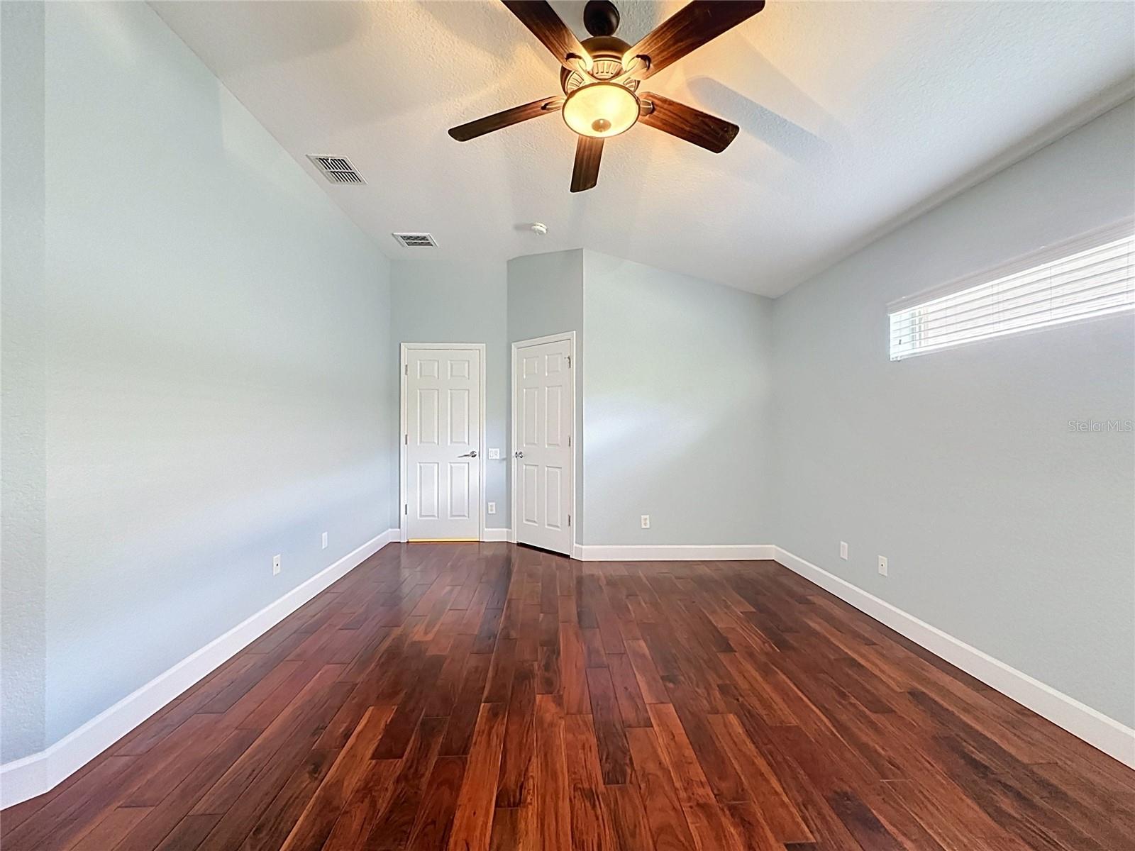 516 PLAYA DR, Davenport, FL 33837