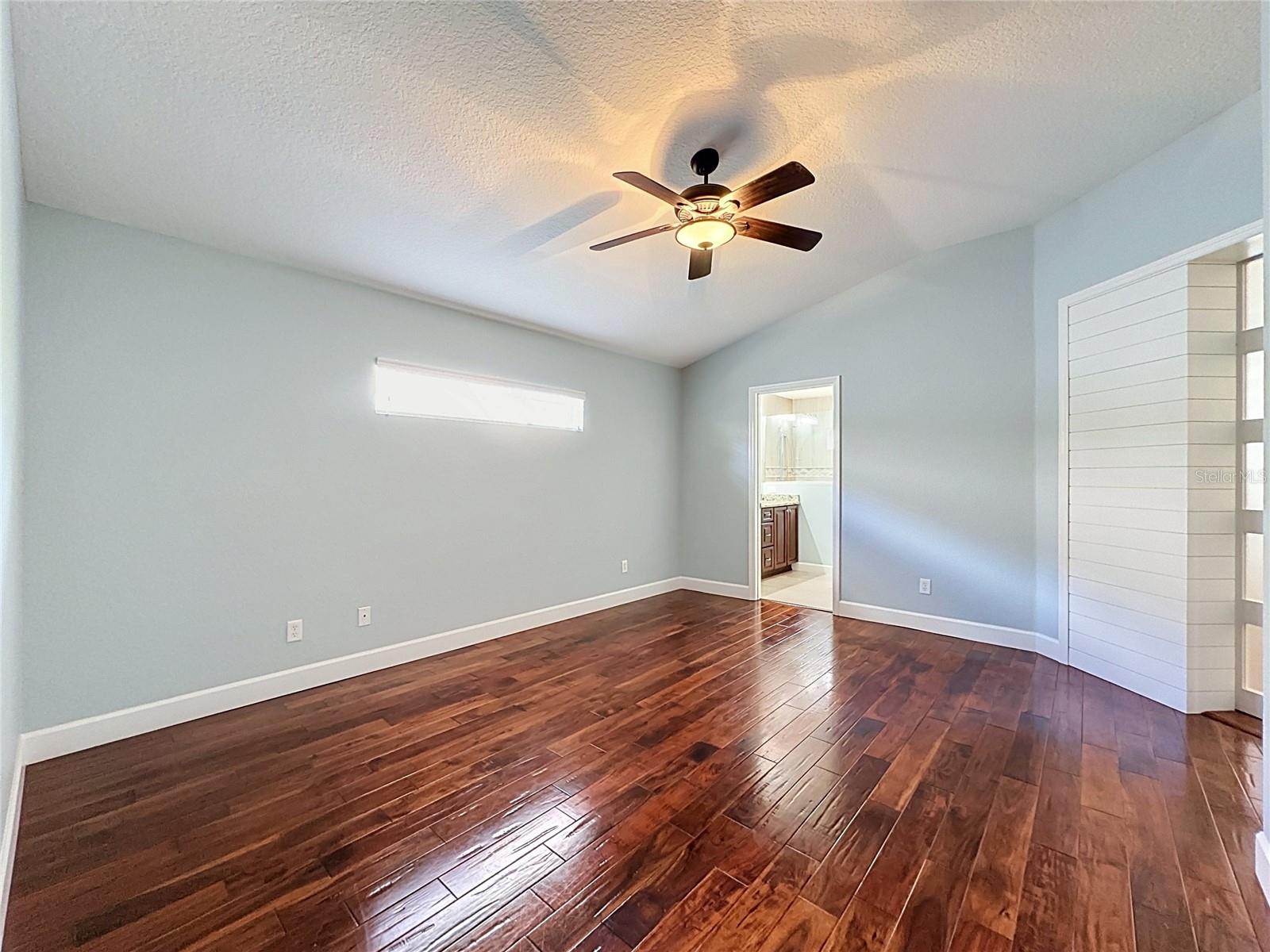 516 PLAYA DR, Davenport, FL 33837