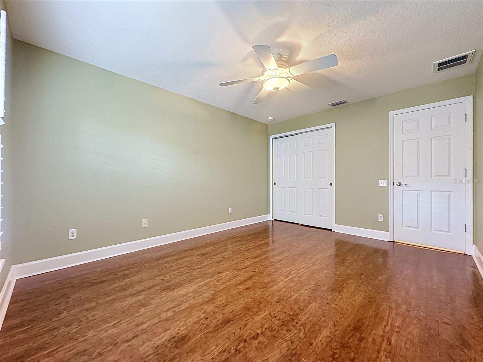516 PLAYA DR, Davenport, FL 33837