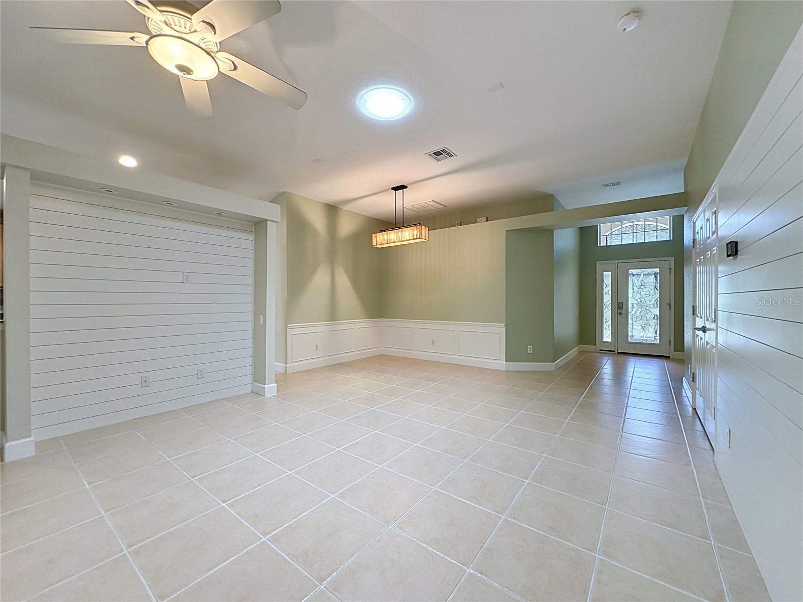 516 PLAYA DR, Davenport, FL 33837