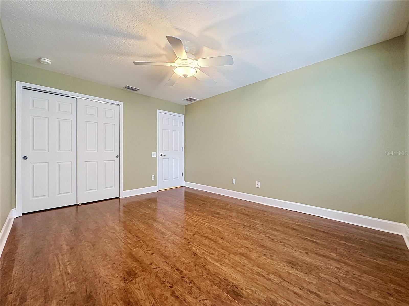 516 PLAYA DR, Davenport, FL 33837