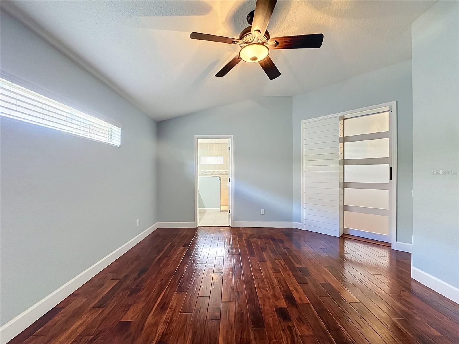 516 PLAYA DR, Davenport, FL 33837