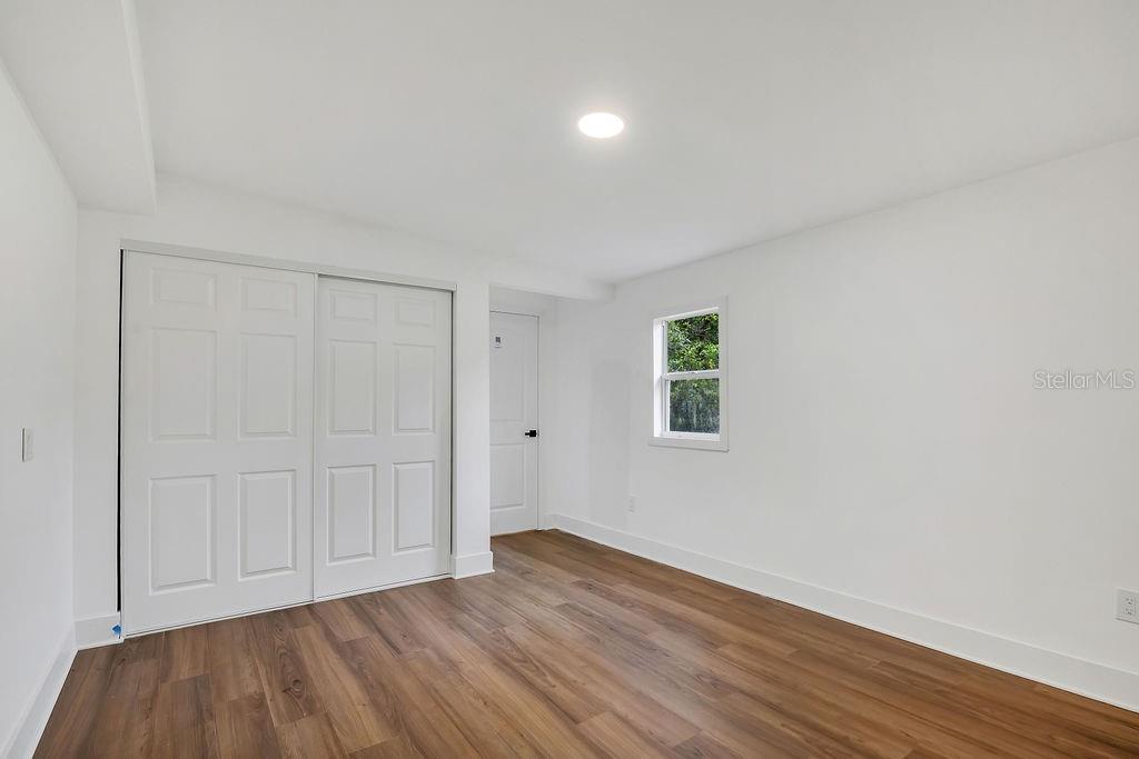 842 DENNIS AVENUE, Orlando, FL 32807