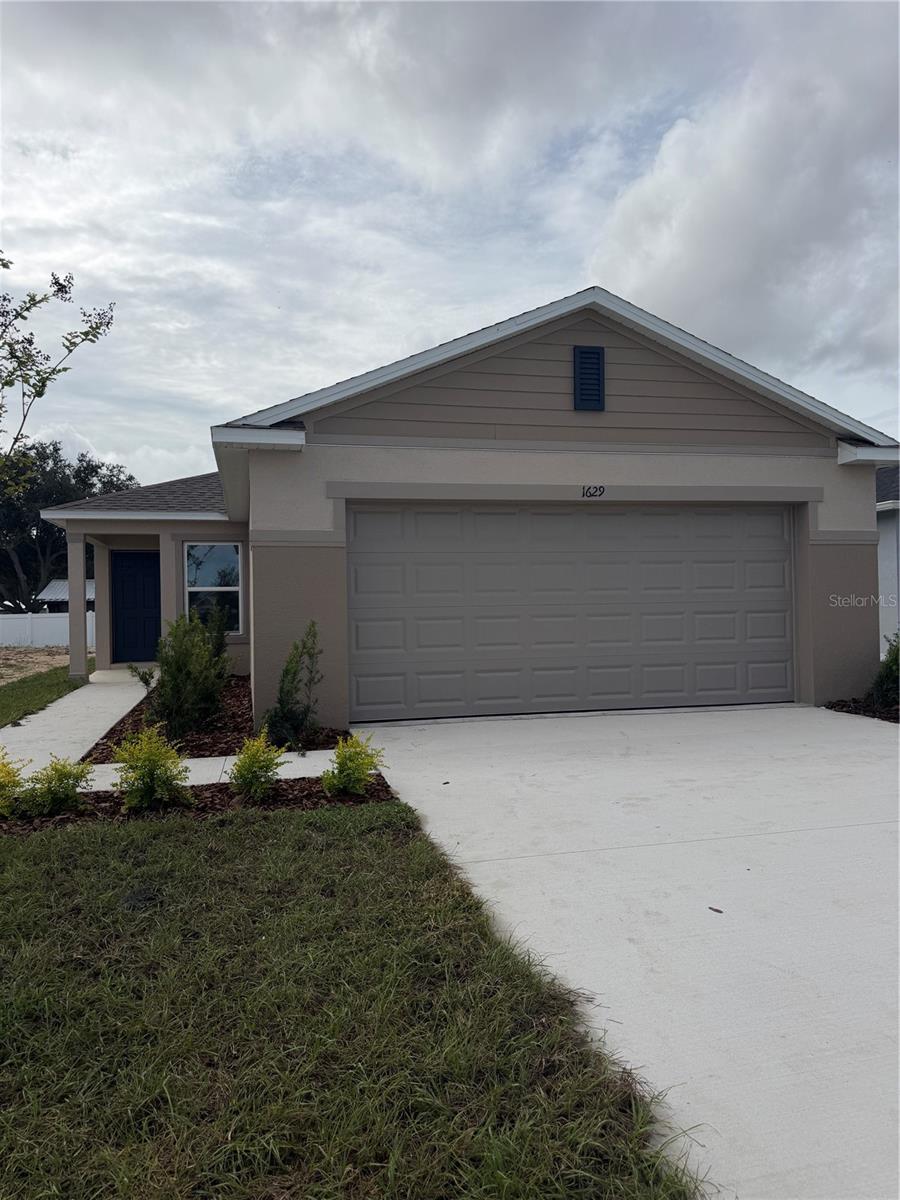 1629 KAYLA CIRCLE, Lake Wales, FL 33853 1629 KAYLA CIRCLE, Lake Wales, FL 33853