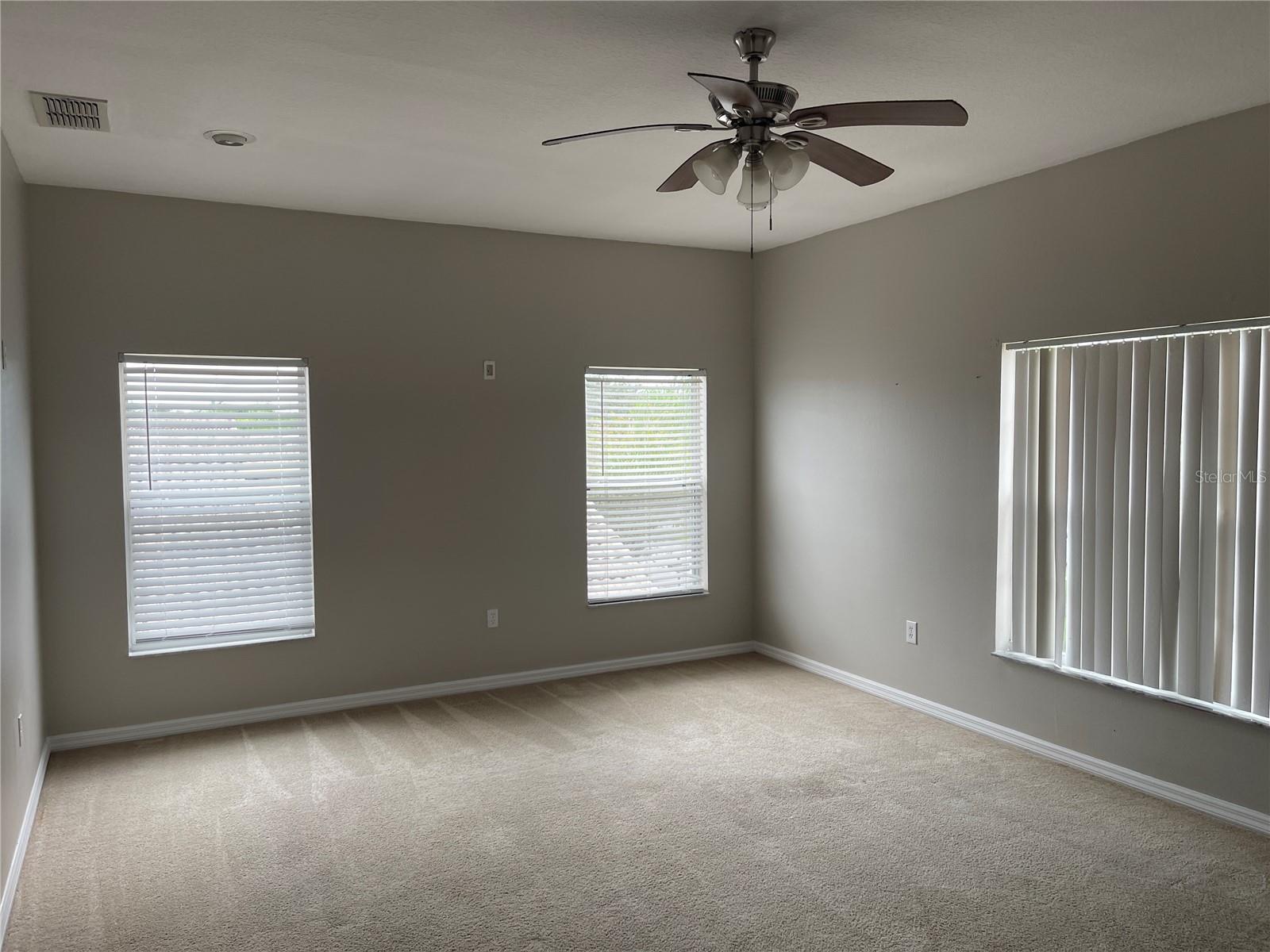 Loft room/Playing room