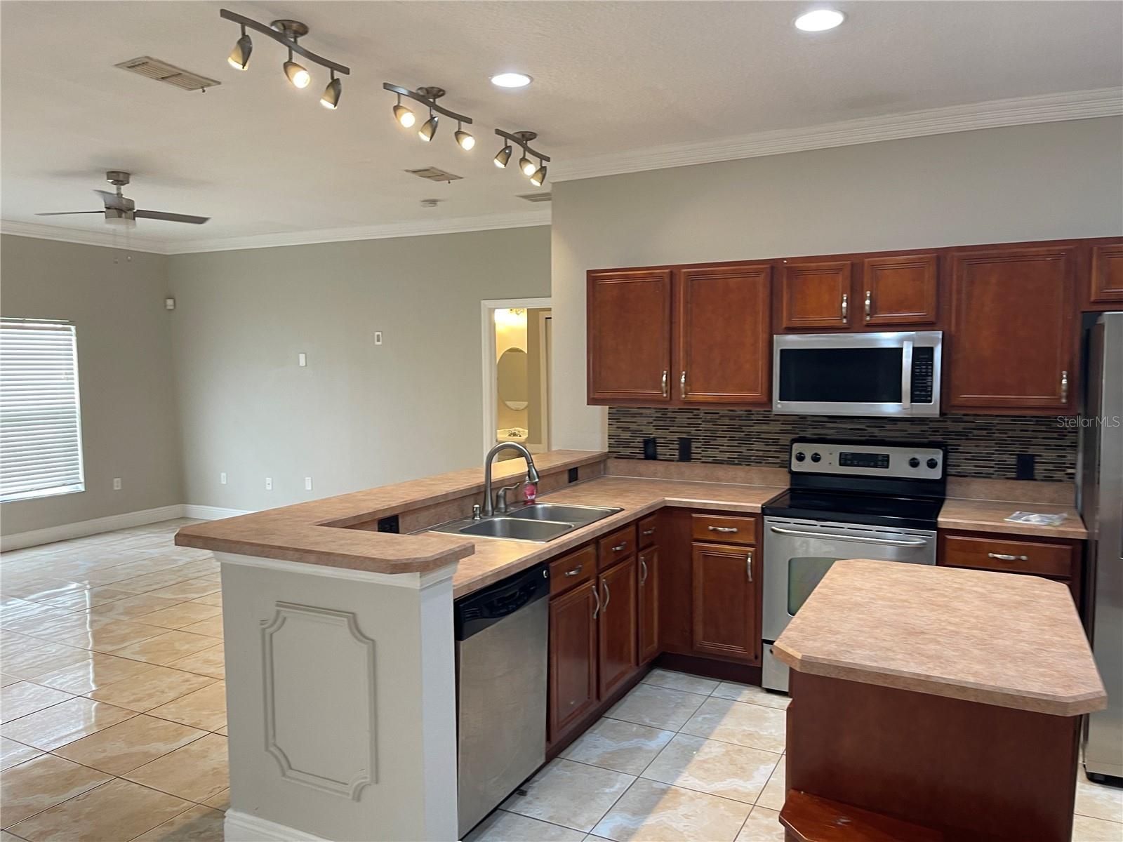 3930 PORT SEA PLACE, Kissimmee, FL 34746