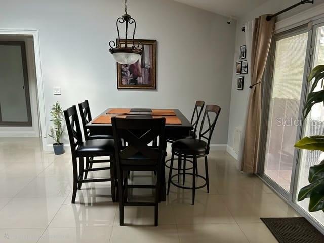 dinning area dinning area