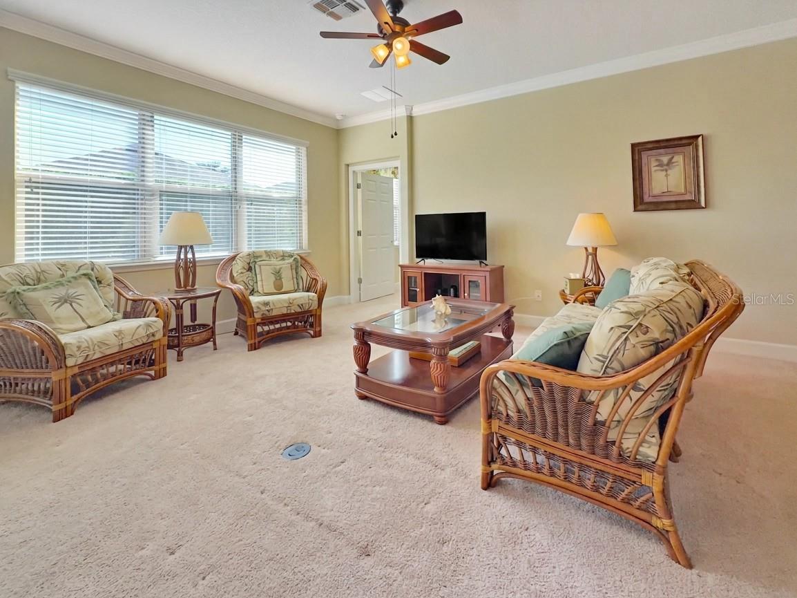 521 VISTA SOL DRIVE, Davenport, FL 33837