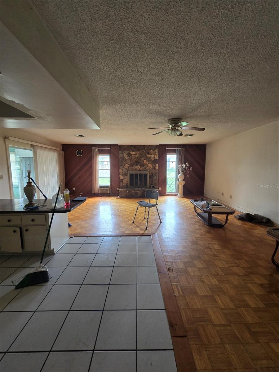 1406 MEADOW DRIVE NE, Winter Haven, FL 33881