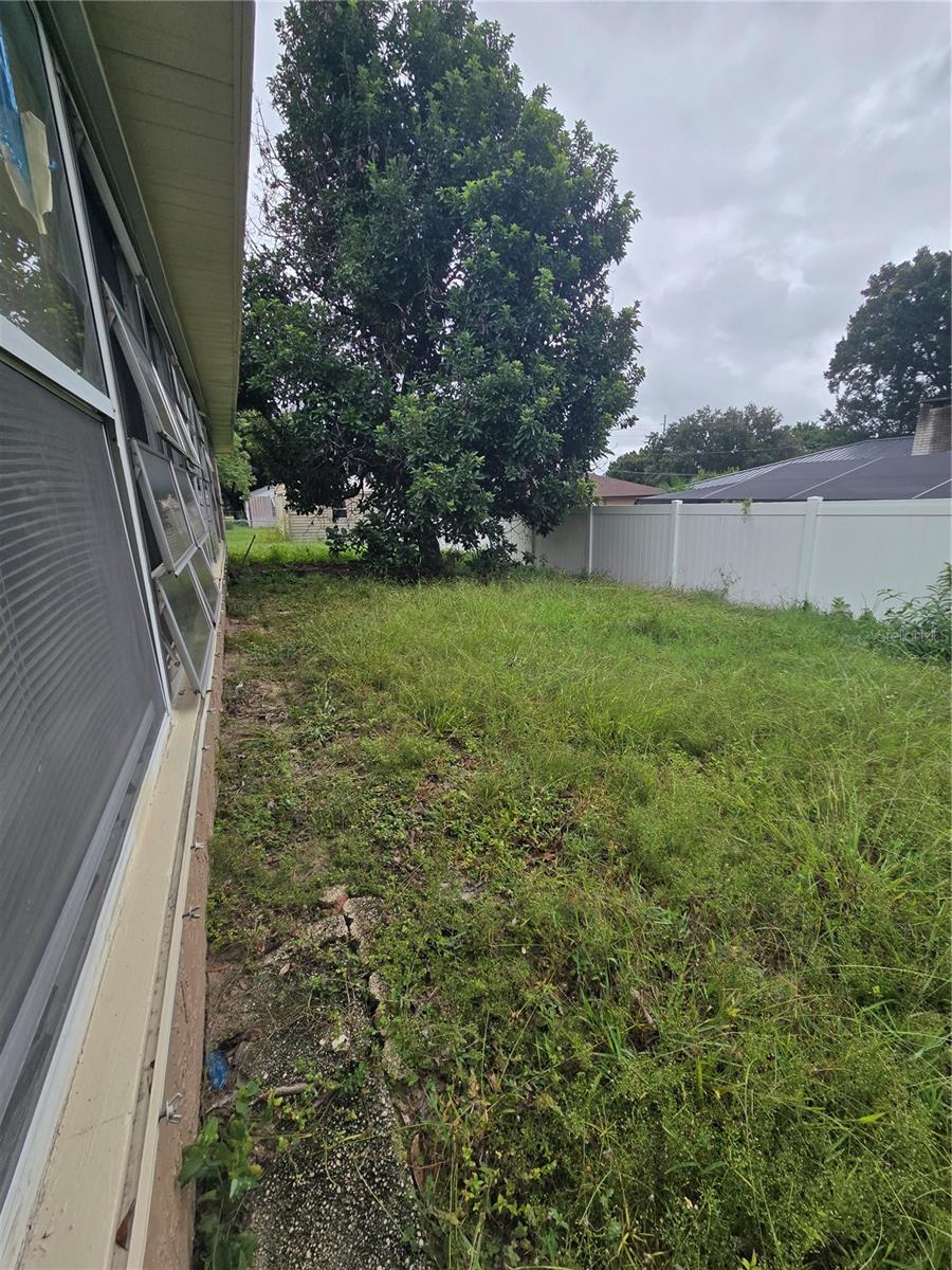 1406 MEADOW DRIVE NE, Winter Haven, FL 33881