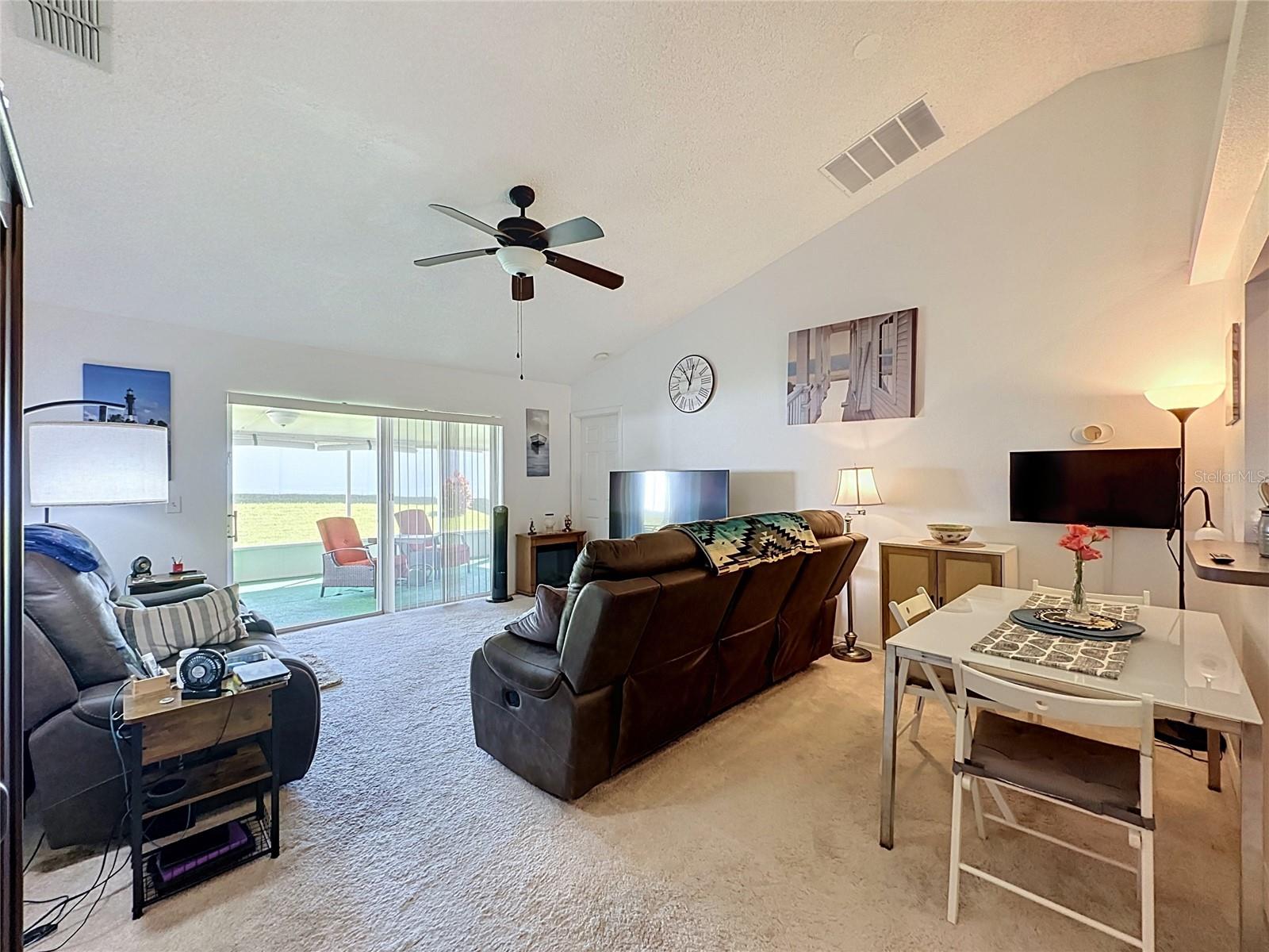100 HALSTEAD DR, Davenport, FL 33897