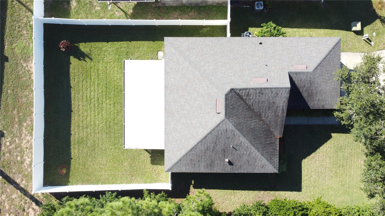 100 HALSTEAD DR, Davenport, FL 33897