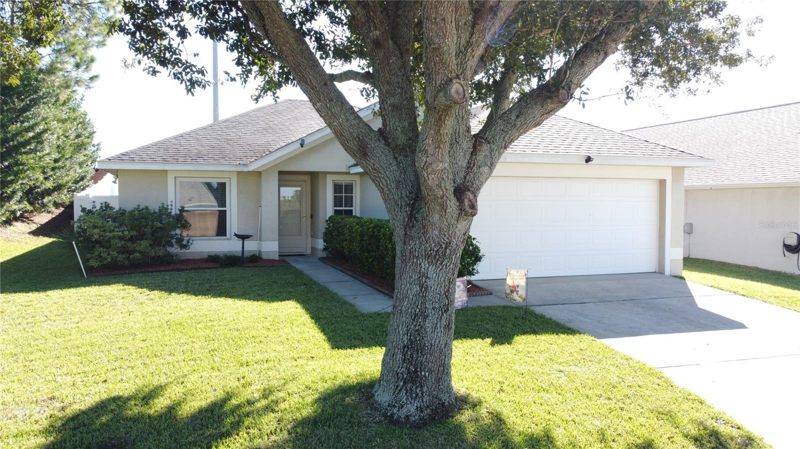 100 HALSTEAD DR, Davenport, FL 33897