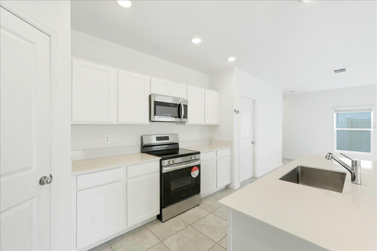 1140 TYLER LOOP, Winter Haven, FL 33884