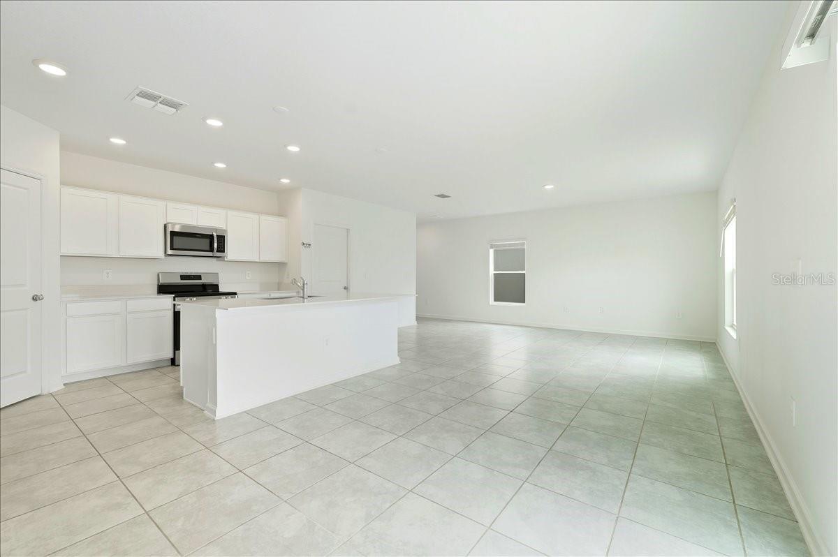 1140 TYLER LOOP, Winter Haven, FL 33884