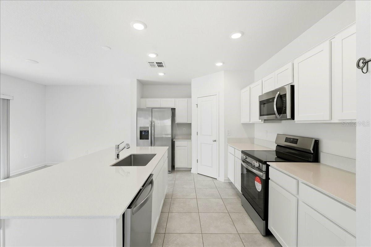 1140 TYLER LOOP, Winter Haven, FL 33884