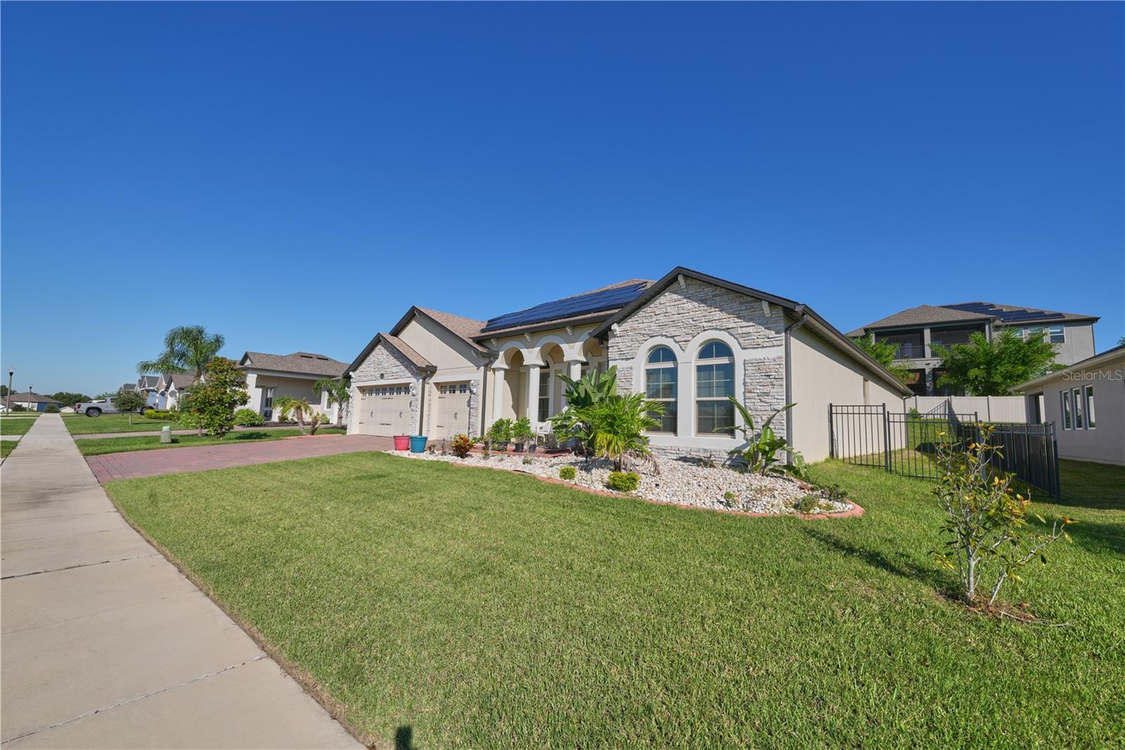 17329 HICKORY WIND DRIVE, Clermont, FL 34711