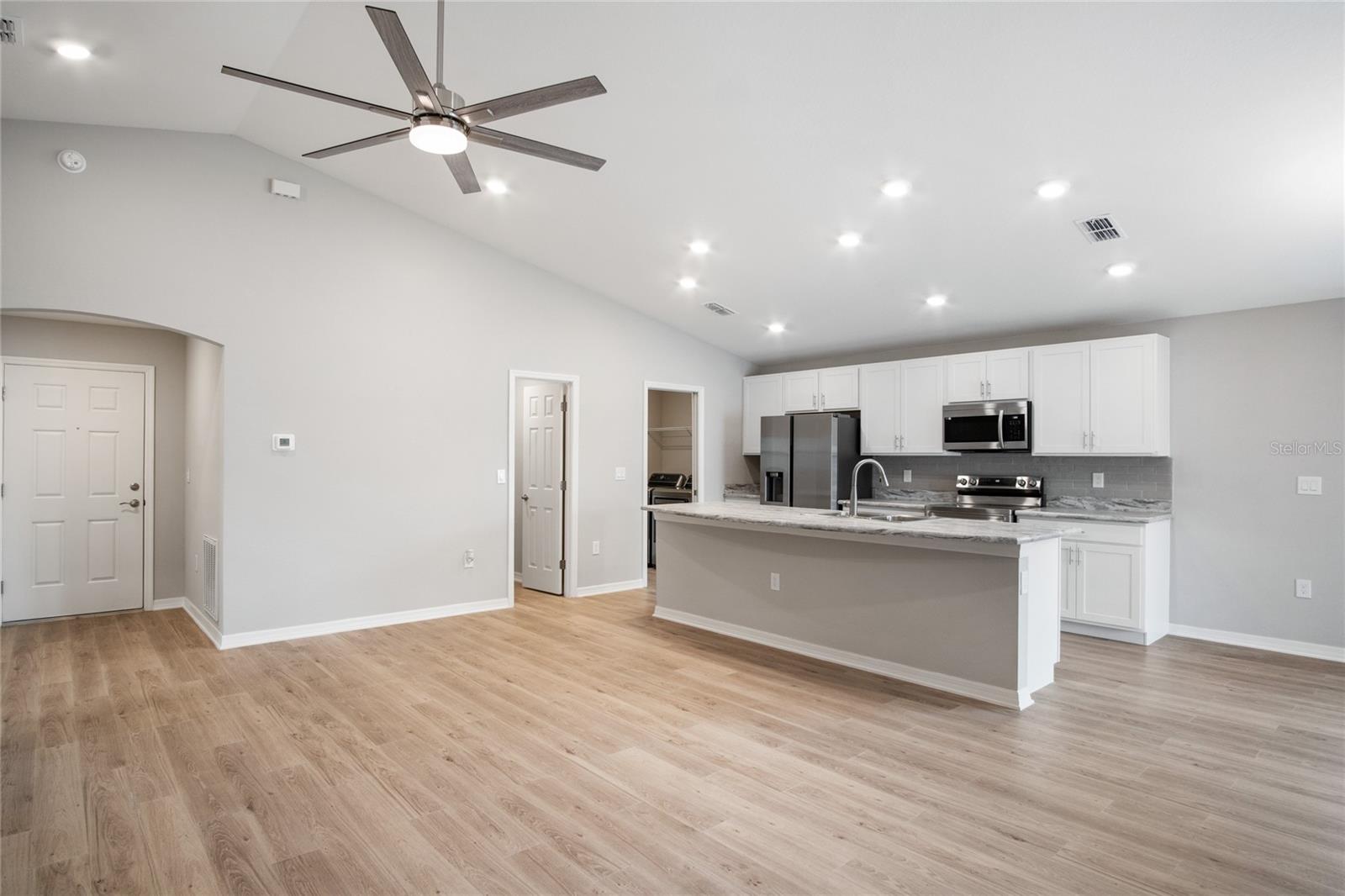 1075 TROPEA LANE, Auburndale, FL 33823