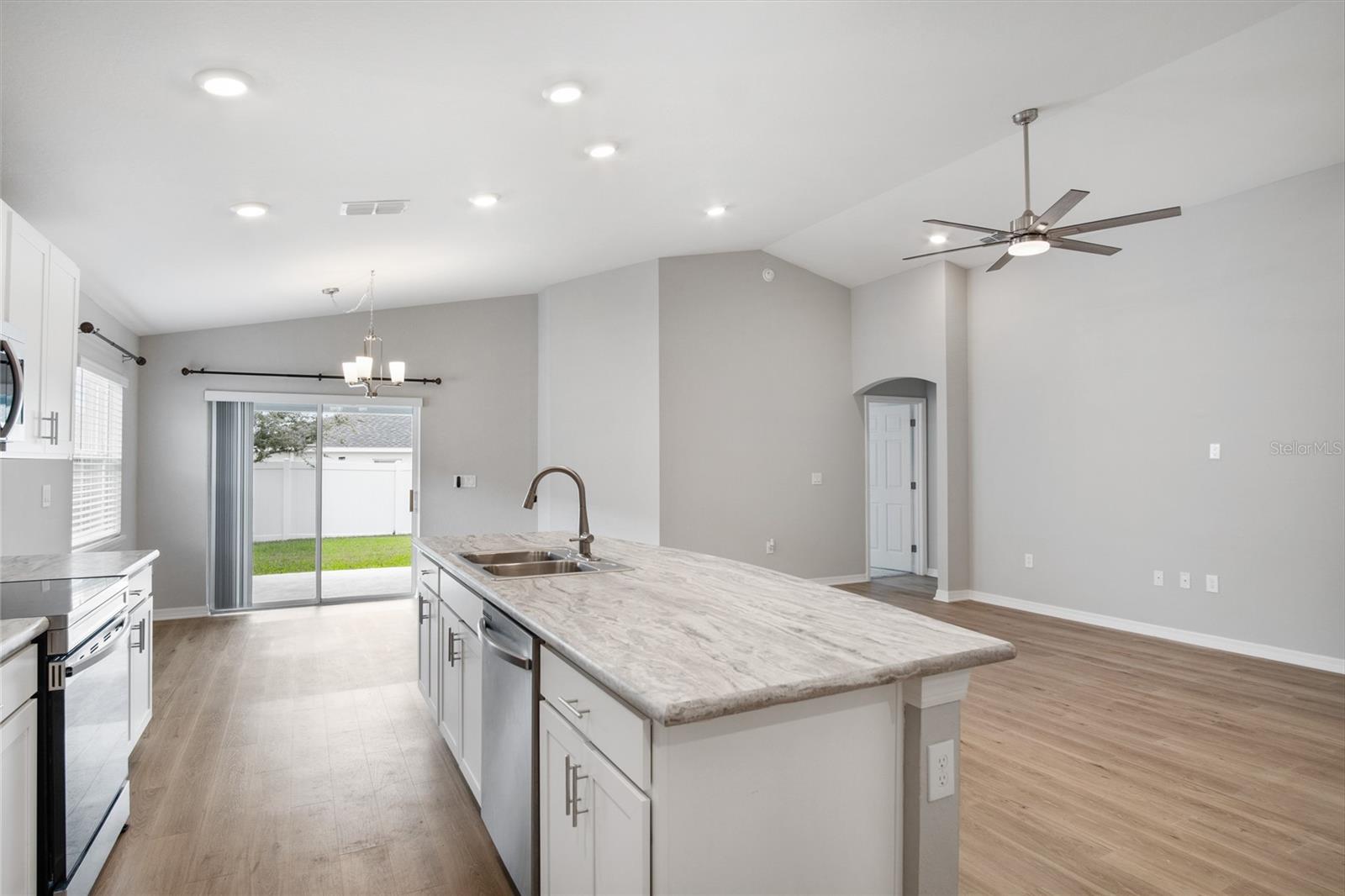 1075 TROPEA LANE, Auburndale, FL 33823
