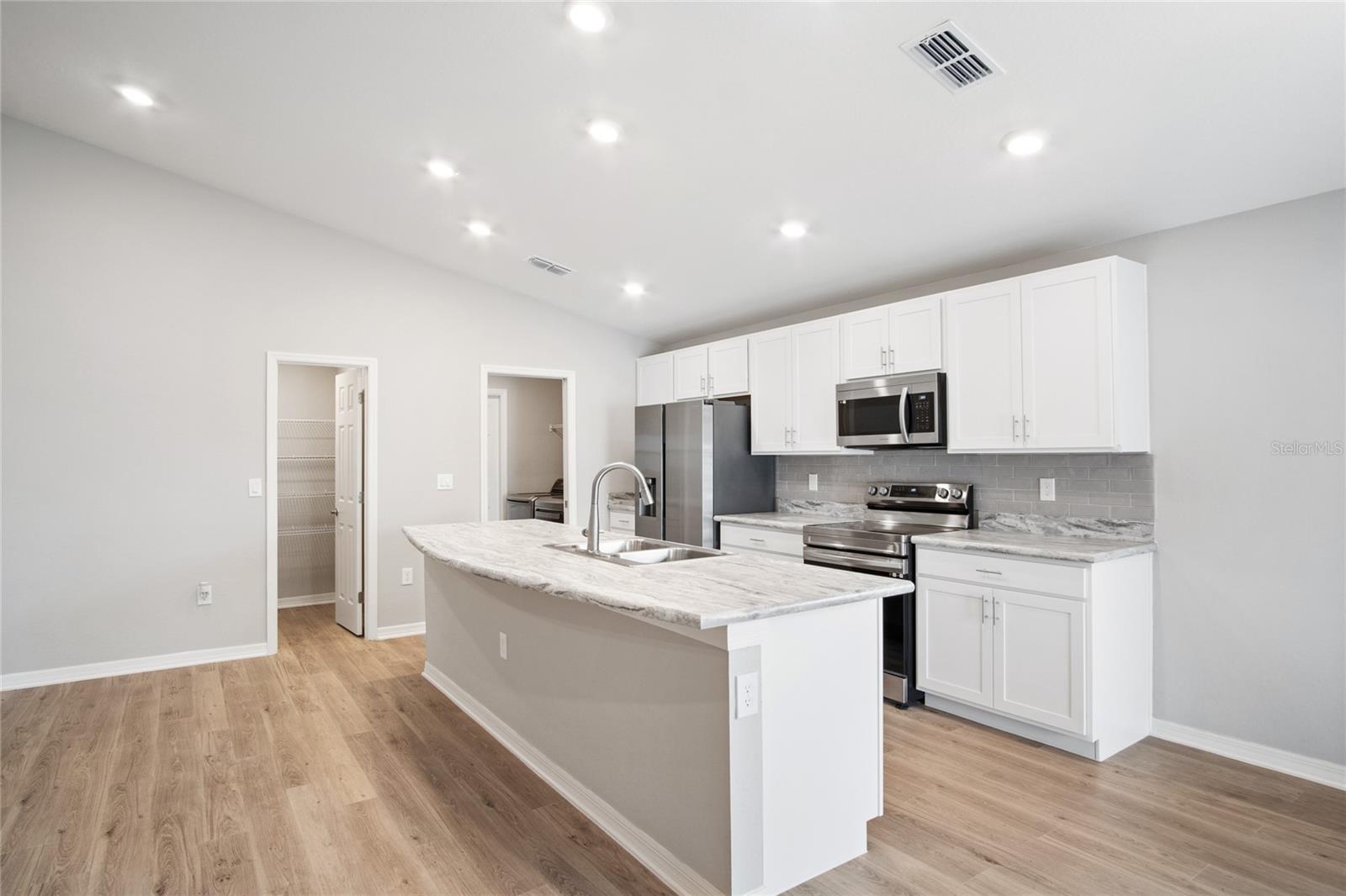 1075 TROPEA LANE, Auburndale, FL 33823