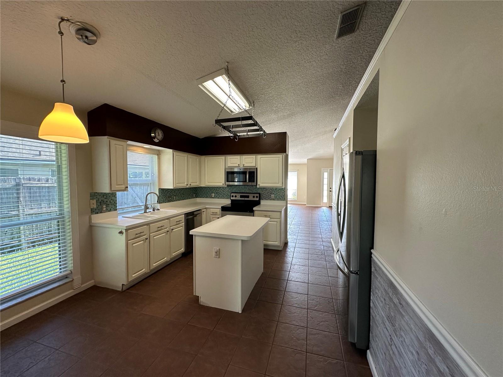 3227 HERONS POINT CIRCLE, Kissimmee, FL 34741