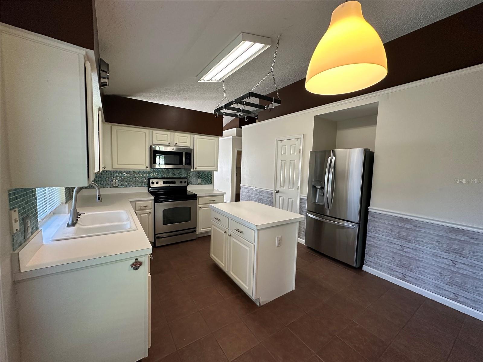 3227 HERONS POINT CIRCLE, Kissimmee, FL 34741