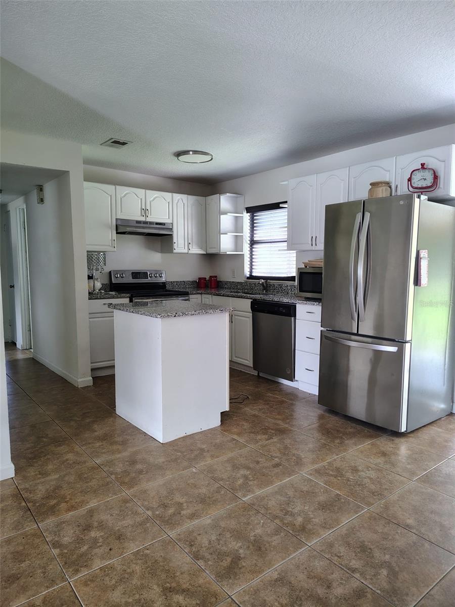 1700 MONA AVENUE, Ocoee, FL 34761 1700 MONA AVENUE, Ocoee, FL 34761
