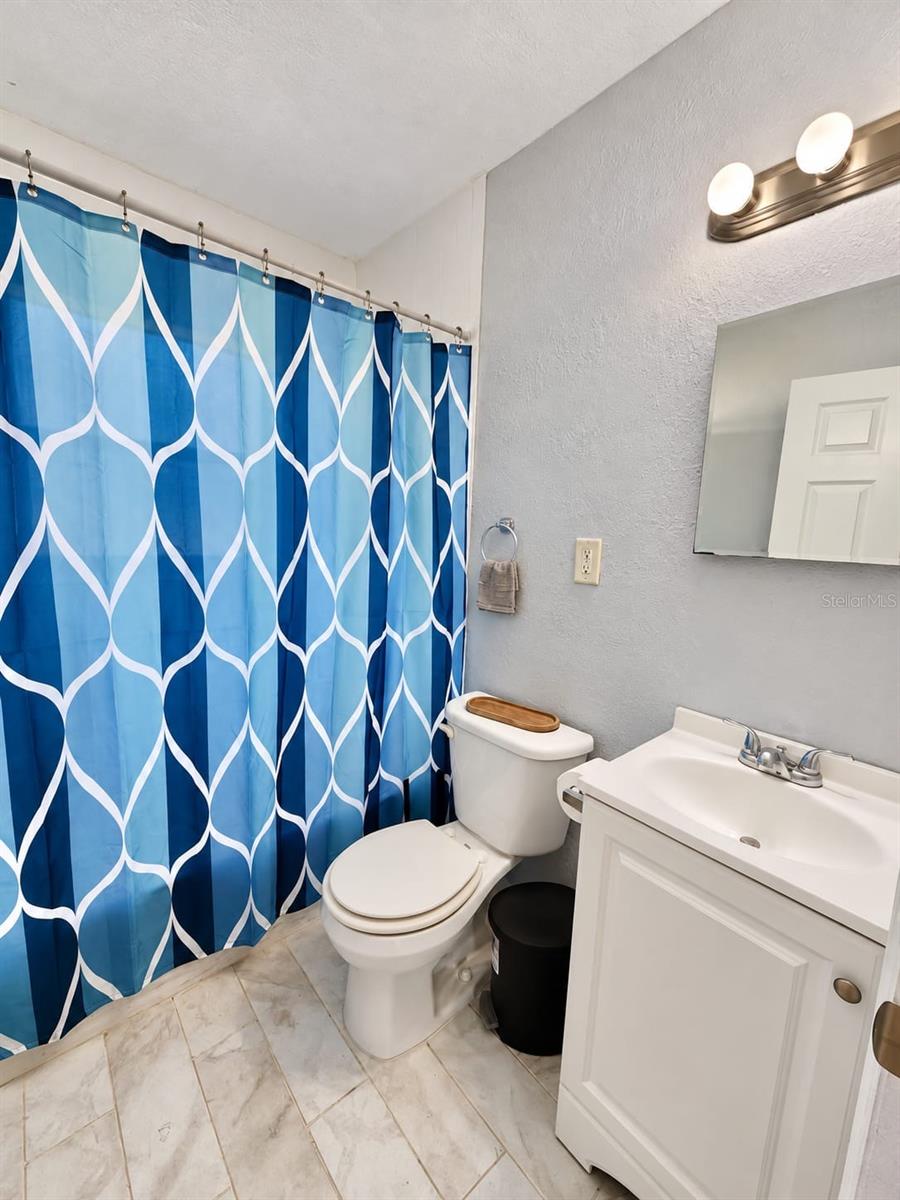 703 AVENUE L SE, Winter Haven, FL 33880