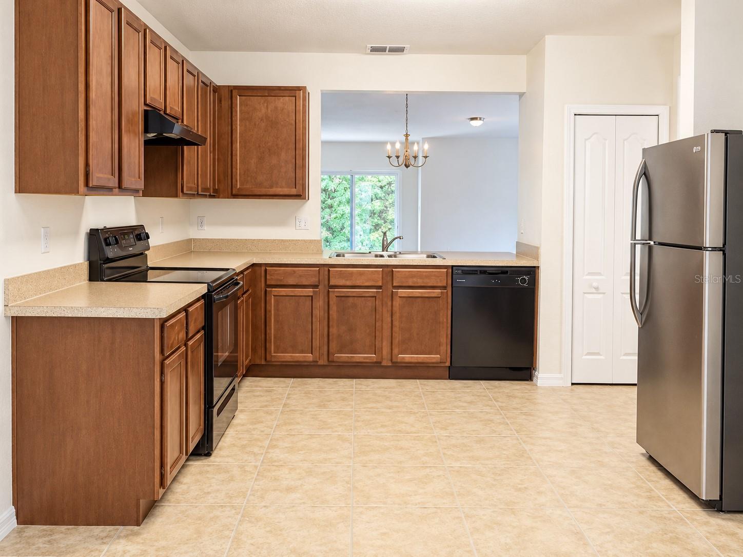 1440 WALLACE MANOR PASS, Winter Haven, FL 33880