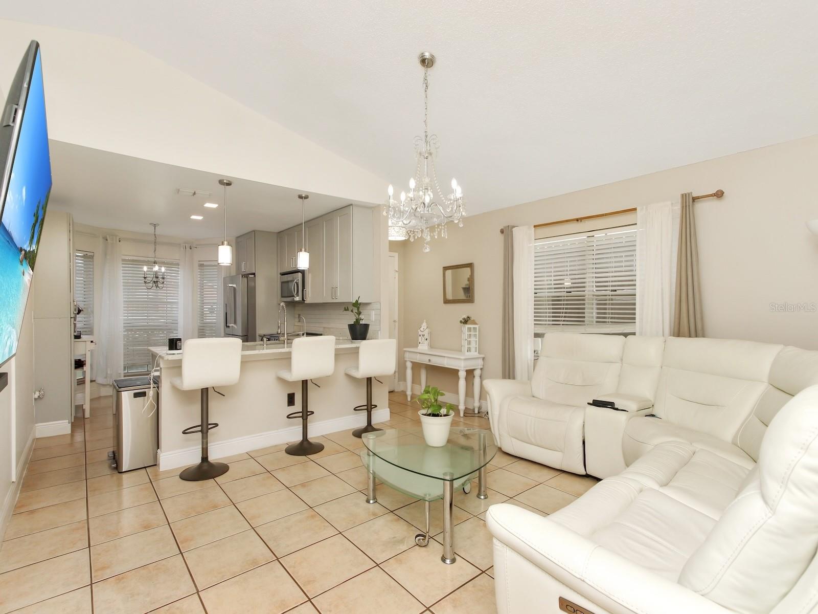 1118 43RD STREET, Orlando, FL 32839 1118 43RD STREET, Orlando, FL 32839