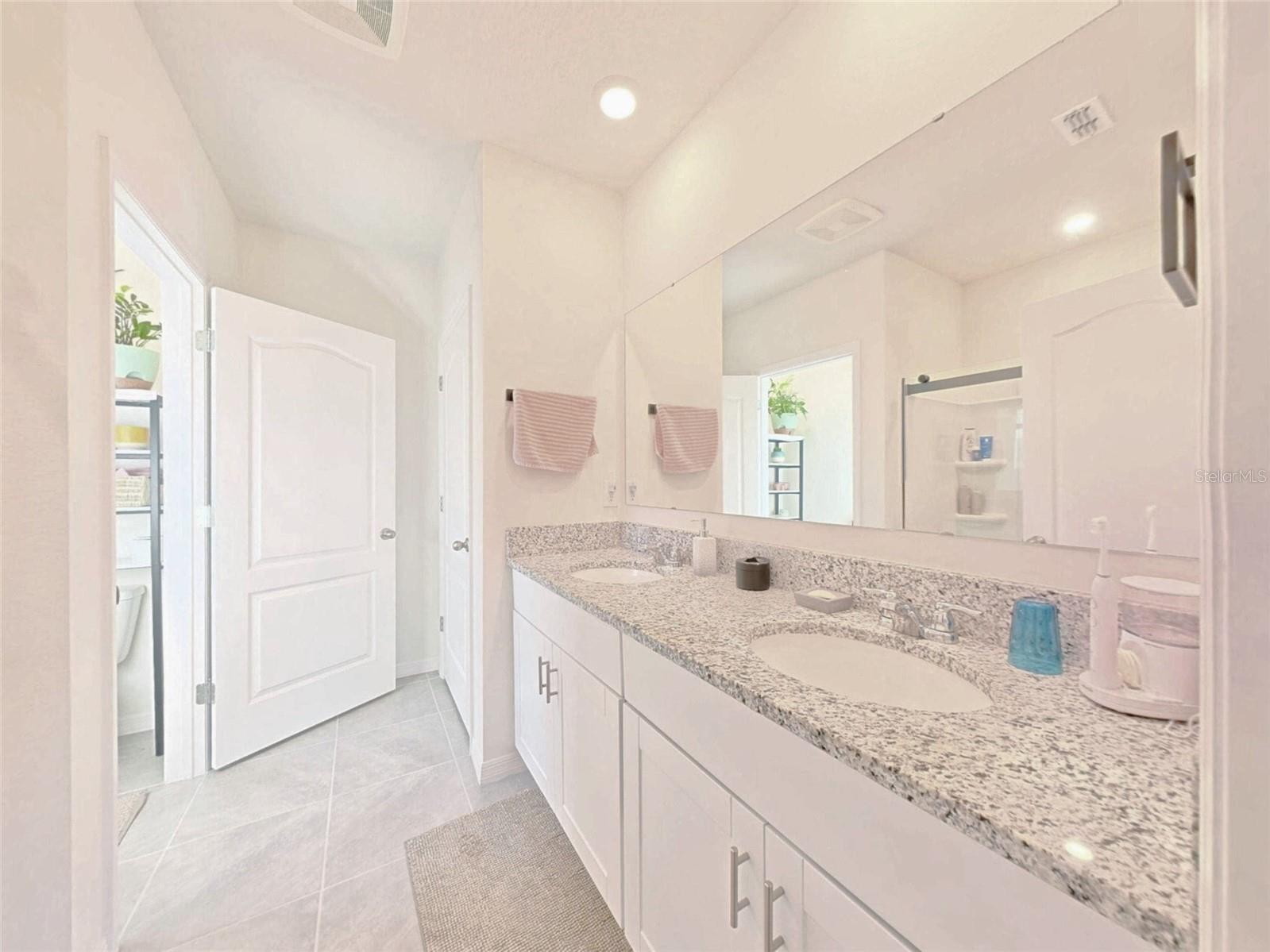 402 CHARLOTTE WAY, Deland, FL 32724
