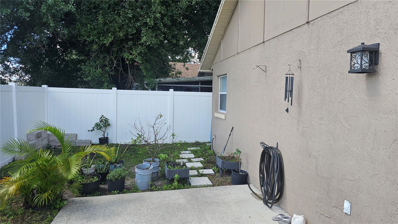 Outdoor Patio & Garden Retreat