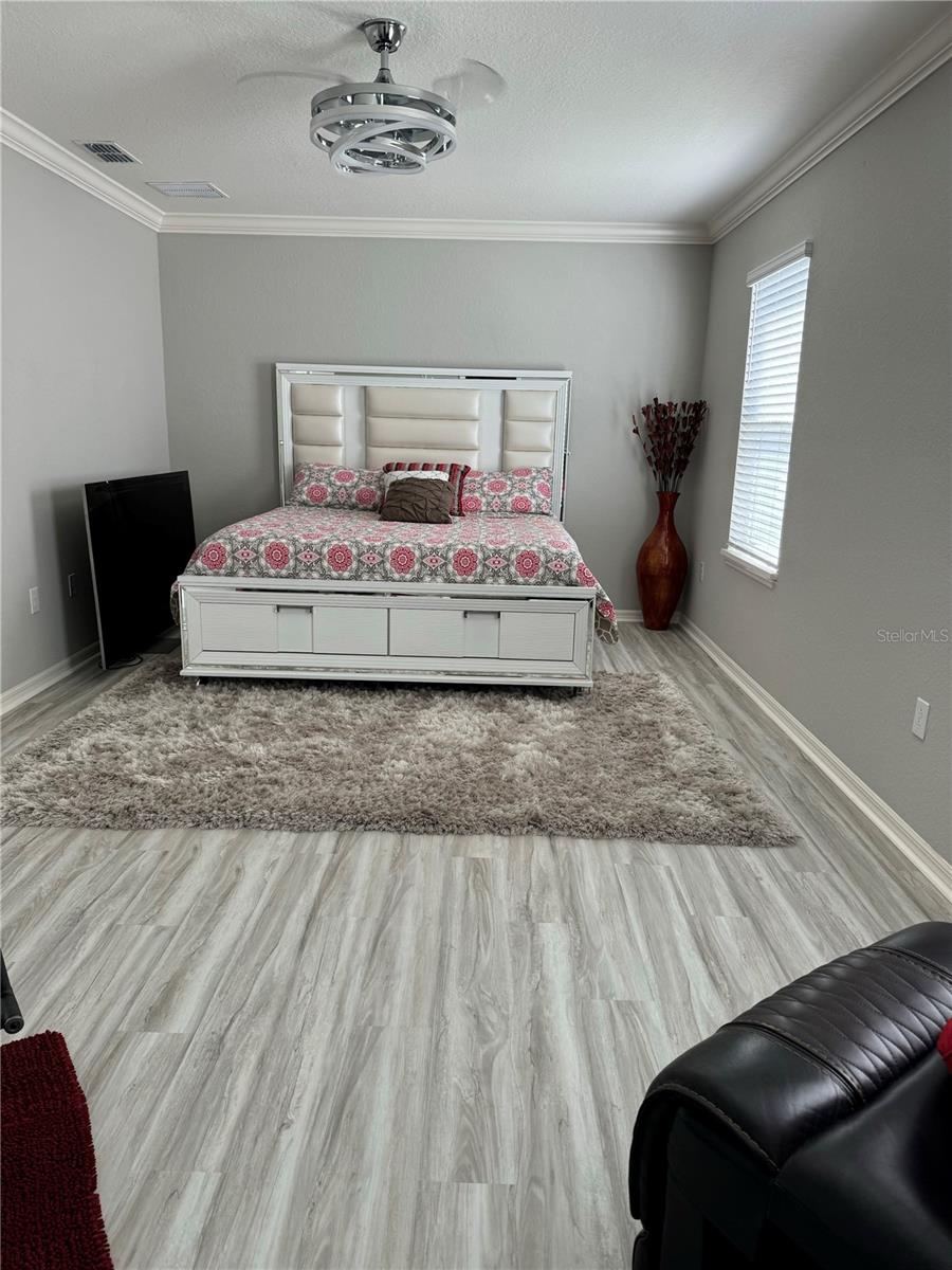 1st Floor Master Bedroom