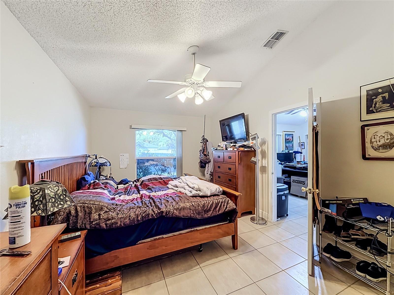 564 BRIMMING LAKE ROAD, Minneola, FL 34715
