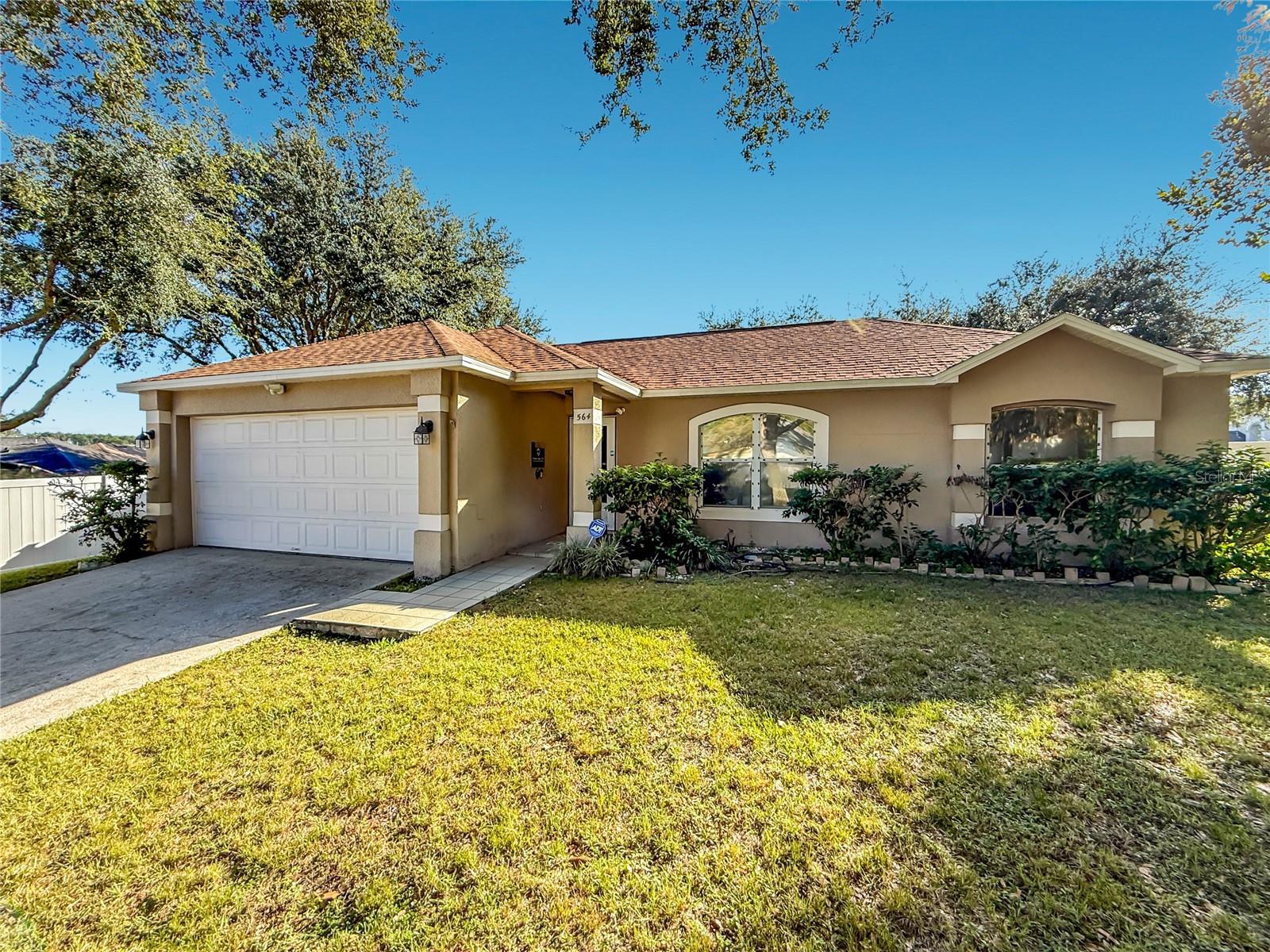 564 BRIMMING LAKE ROAD, Minneola, FL 34715